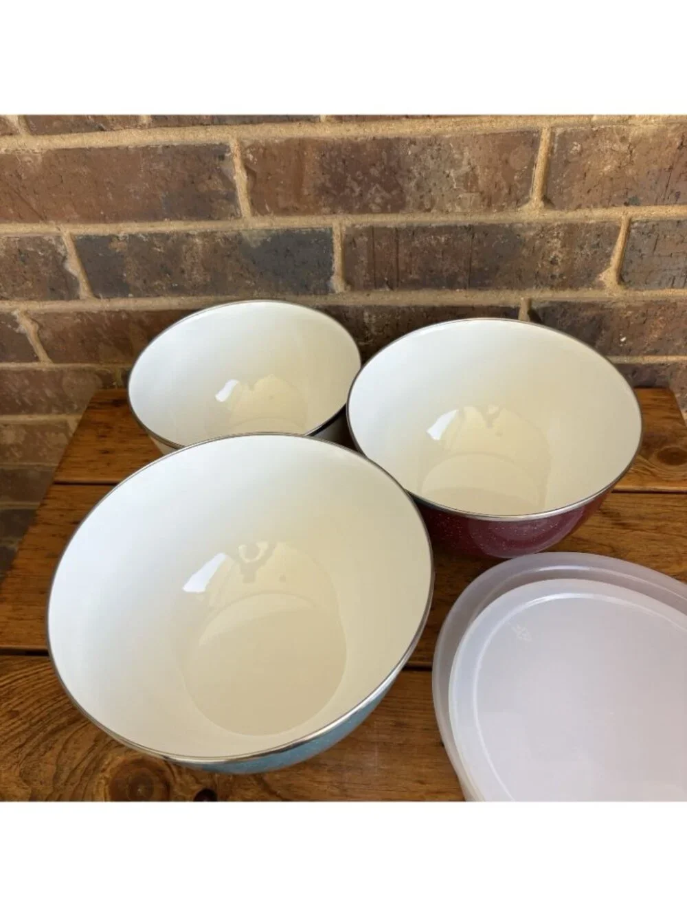 The Pioneer Woman Enamelware Mixing Bowls Set Of 3 With Lids Nesting